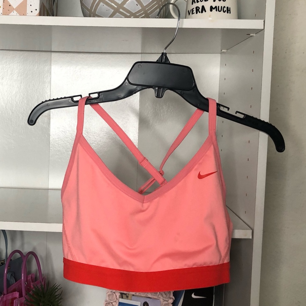New Nike Top Size L